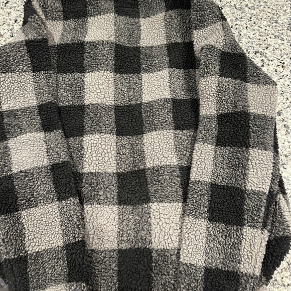 Abercrombie & Fitch Jacket Womens Small Gray Black Plaid Fleece Zip Up Jacket - Picture 5 of 9